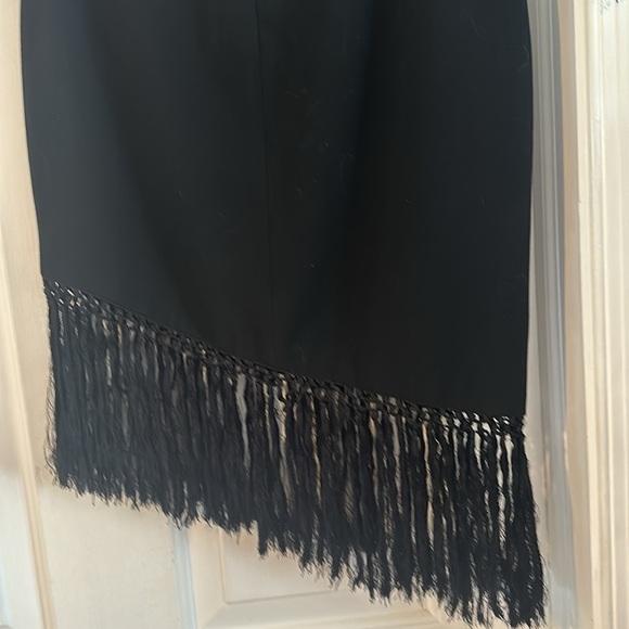 Women’s BCBG MaxAzria Black Polyester Blend Fringe Skirt Size 0 - Picture 5 of 6